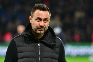 邮报：德泽尔比曾在对阵热刺时发生冲突，险些影响其执教热刺